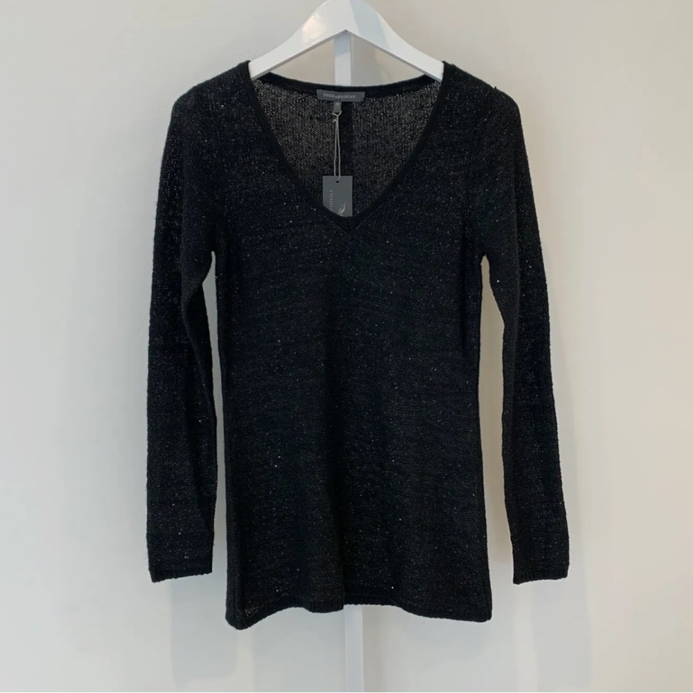 TODD & DUNCAN VNECK SEQUIN SWEATER X-SMALL NWTS!